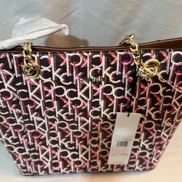 Calvin Klein Signature Pattern Tote in Black and Pink - Picture 3 of 10